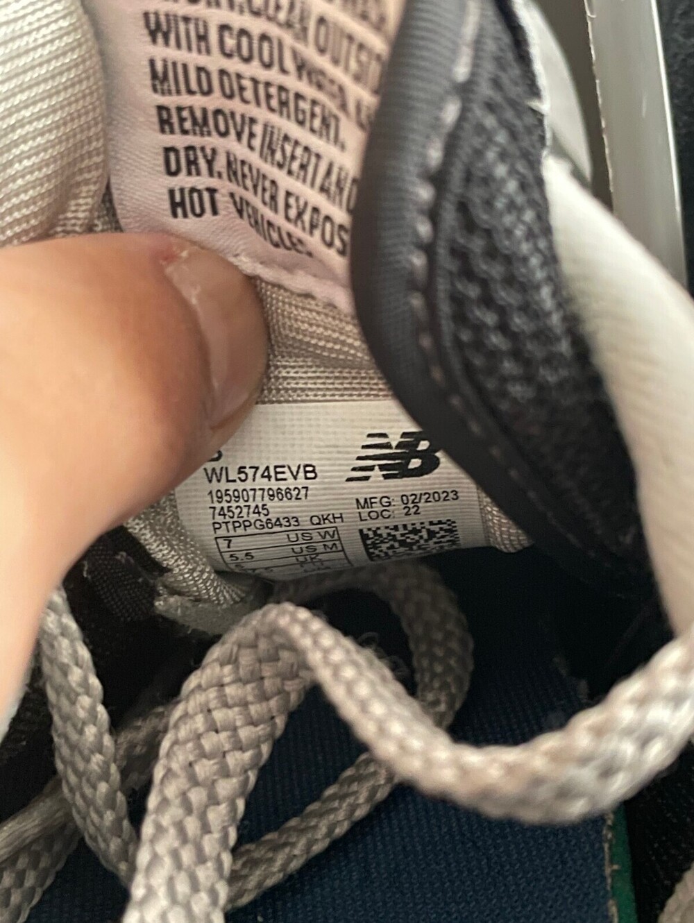 NEW BALANCE 574 - Picture 6 of 6